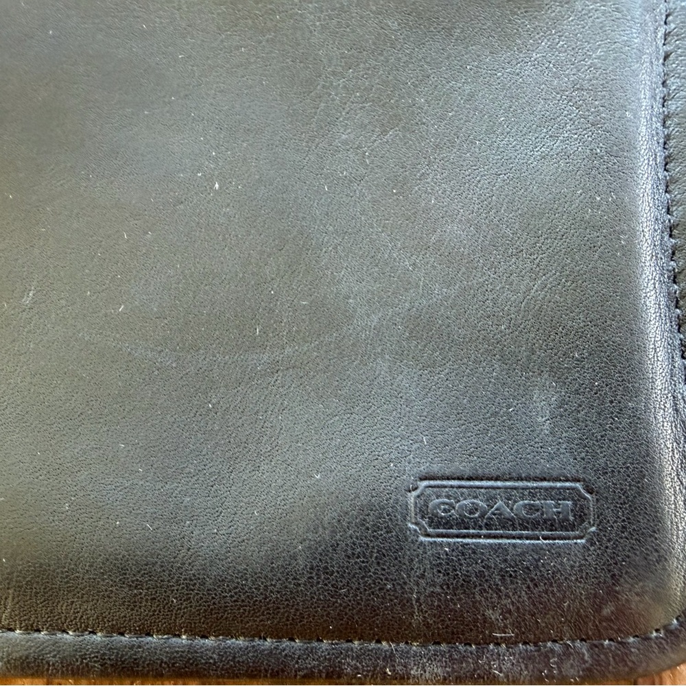 Vintage Coach navy Skinny case. Soft leather brass zipper and pull. - Picture 2 of 4